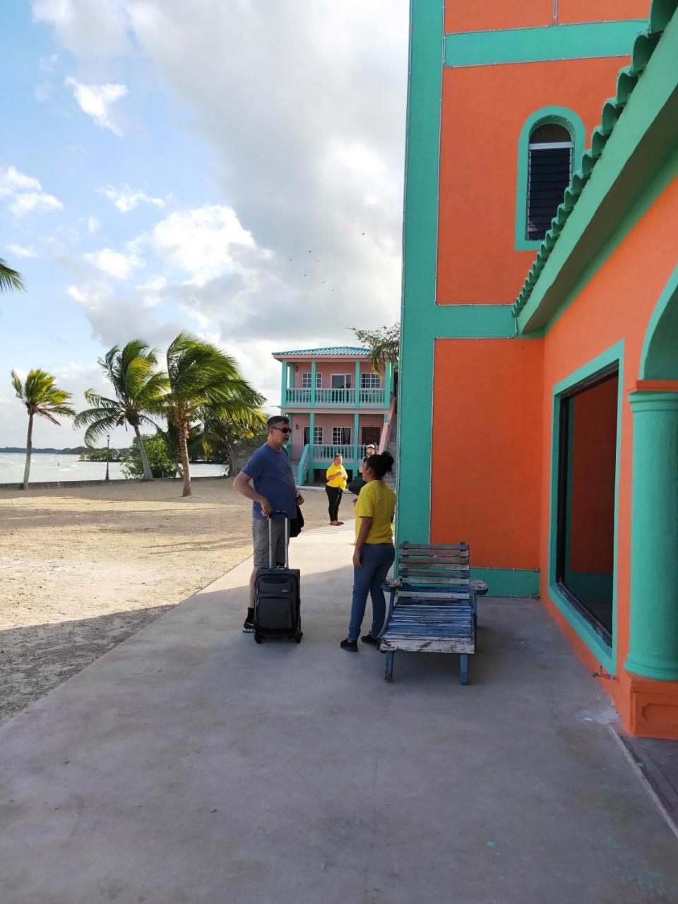 Sunshine View Hotel And Restaurant Corozal Exterior foto
